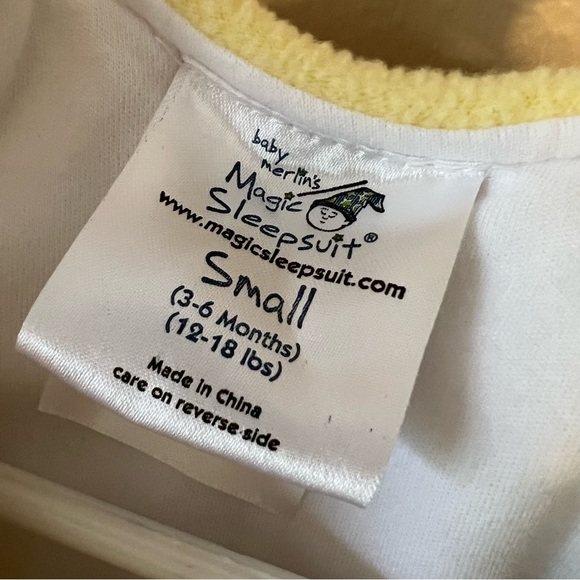 Baby Merlin’s magic sleepsuit - Picture 2 of 4